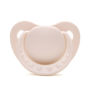 Chupón para Bebé con Diseño Ortodóntico para un Desarrollo Dental Saludable, Tamaño para Bebé y Adulto, Chupón Redondo de Plástico para Adultos - Product Image 1