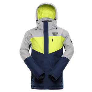 Vêtement de <span class=keywords><strong>ski</strong></span> imperméable OEM, veste de snowboard, nouveau design coupe-vent imperméable à capuche pour homme - Product Image 1