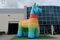 Modèle gonflable géant personnalisé avec logo lumineux, pinafore arc-en-ciel, âne, culture mexicaine, animal publicitaire pour événement