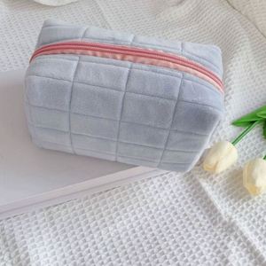 Bolsa de Cosméticos con Cierre Personalizable, Suave y a la Moda, Duradera y Elegante, para Mujer, Venta al Por Mayor - Product Image 4