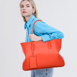 Nouveaux sacs fourre-tout de créateur tendance, sacs à bandoulière en cuir PU de haute qualité, sacs à main et pochettes de luxe décontractés pour femmes - Product Image 2