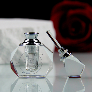 Pujiang Crystal Factory Vente en gros Vide <span class=keywords><strong>pas</strong></span> <span class=keywords><strong>cher</strong></span> Mini bouteilles en cristal 1ml <span class=keywords><strong>Arabian</strong></span> Pocket Parfum Huile <span class=keywords><strong>Oud</strong></span> Bouteille - Product Image 5