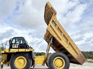 Camión Volquete Minero Usado Caterpillar CAT777G con Motor Diésel, Peso 77000 kg, 0-2000 Horas - Product Image 4
