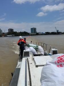 Vente en gros Rampe absorbante d'huile en polypropylène blanc à haute absorption écologique pour le contrôle des déversements de mazout - Product Image 5