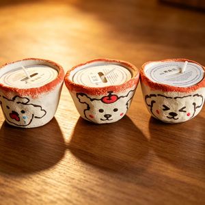 Vela Aromática de Cerámica Hecha a Mano en Jingdezhen, Linda Lata con Diseño de Perro, Aromaterapia, Decoración para el Hogar, Regalo - Product Image 3
