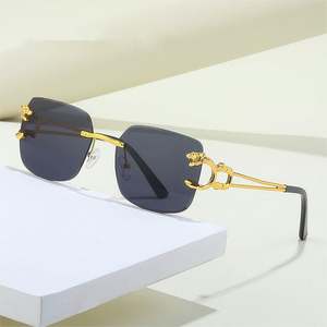 Lunettes de soleil vintage tendance pour hommes et femmes, verres dégradés, monture en alliage, UV400, tête de léopard, sans monture, carrées - Product Image 2