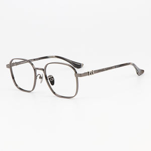 แว่นตาออพติคอลไทเทเนียมแบบยืดหยุ่นสไตล์วินเทจสำหรับผู้หญิง ผู้ชาย ใช้สำหรับทำงาน อ่านหนังสือ งานปาร์ตี้แบบสบายๆ  ผลิตตามสั่งจากจีน - Product Image 3