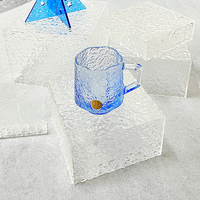Acrylique recyclable pour un design moderne et luxueux, motif ondulé, texture pierre, pré-assemblé, pour événements, mariages, hôtels