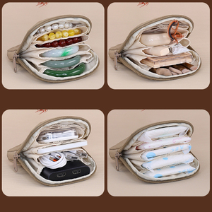 Bolsa de joyería Taslon de alta gama, personalizada, para guardar pulseras y juguetes con temática cultural. - Product Image 2