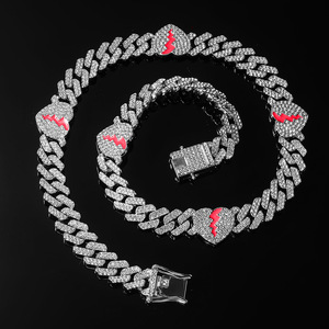 Collar de Cadena Geométrica con Corazón, Diseño Innovador y Personalizado, Estilo Punk, Moderno y Dominante, para Hombre, Venta al Por Mayor - Product Image 1