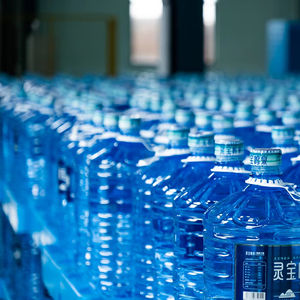 מהירות גבוהה 3 ב 1 מכונת מילוי מכסה monoblock סוג סיבוב 5l 10l מכונת מילוי מים חבית עם אספקת חלקים - Product Image 1