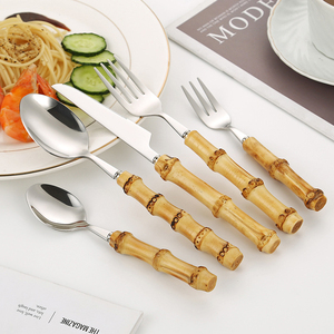 Chất lượng cao thép không gỉ vàng <span class=keywords><strong>Flatware</strong></span> Set 5 Piece tự nhiên bất gỗ tre xử lý thiết lập dao kéo - Product Image 3