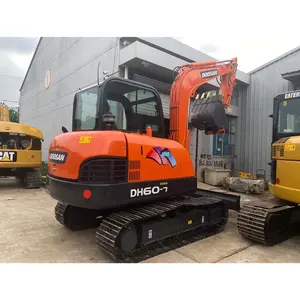 حفارة مستعملة للبيع 6 أطنان Doosan