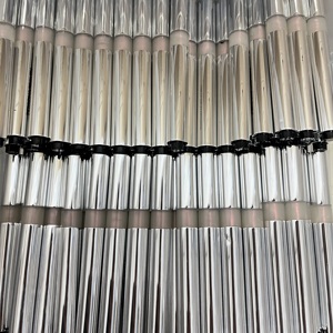 Populaire Stylo repulpeur de lèvres volumisant en emballage argenté Marque privée - Product Image 2