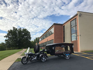 نموذج أنيق لون مخصص تابوت عربة <span class=keywords><strong>2</strong></span> أو 4 عجلات محور واحد عربة جنازة النعش مقطورة جنازة - Product Image 1