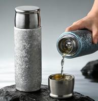 Thermos de luxe en titane pur à double paroi isolé avec couvercle à fermeture magnétique, séparateur à thé, tasse antibactérienne et saine