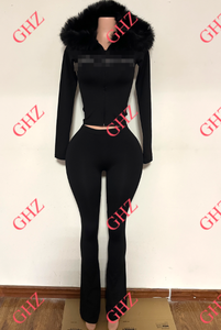 Y2K ملابس شتوية نسائية شعار مخصص بذلة رياضية قطيفة للنساء سترة بغطاء رأس من الفرو بسحاب ومجموعة من قطعتين للنساء - Product Image 4