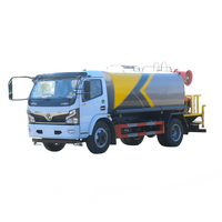 Camion de lutte contre la poussière routière Dongfeng 4X2 de 8,8 m³ équipé d'un pulvérisateur télécommandé de 30 m