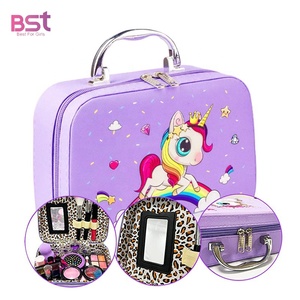 Kit Trucco per Bambine, Set di Bellezza Giocattolo con Corona e Numerosi Accessori per Bambini - Product Image 4