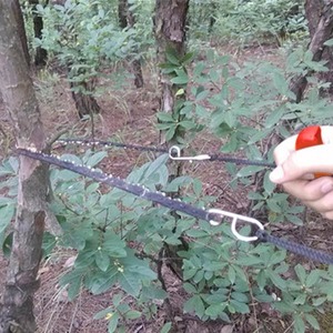 Scie à chaîne de poche robuste en manganèse pour le camping, la randonnée, la pêche, la coupe du bois en extérieur et en forêt - Vente en gros - Product Image 5