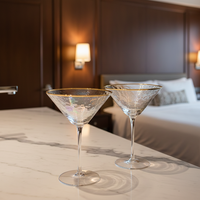 Verres à Martini irisés martelés avec bordure dorée, lot de 2 verres à cocktail pour bar et usage domestique