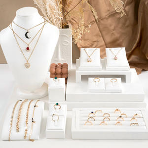 عرض المجوهرات الفاخرة ، عرض المجوهرات الفاخرة PU الجلود العداد نافذة الدعائم تغليف المجوهرات حلقة العرض - Product Image 5