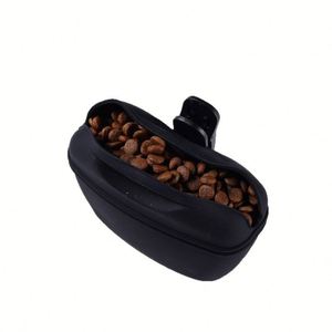Manufacturer-Supplied Fashionable Silicone Pet Training Waist Bag <b>Dog</b> Snack Bag for Outdoor Training - Product Image 3