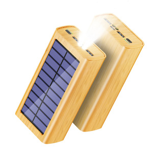 Batterie externe solaire 30000 mAh à motif bois avec double lampe pour recharge extérieure - Product Image 1