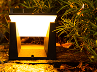 Lumière solaire de pilier de LED 20W IP65 étanche pour le poteau de porte de paysage et le support de mur avec la batterie de corps de PC d'ABS incluse