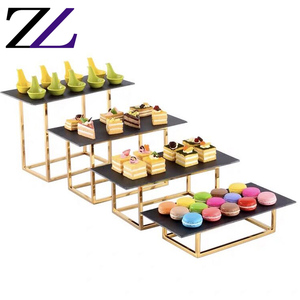 Plateau de service pour buffet de mariage en ardoise noire marbrée, plateau à dessert, plateau à cupcakes en acier inoxydable doré, présentoir à nourriture à 4 étages - Product Image 1
