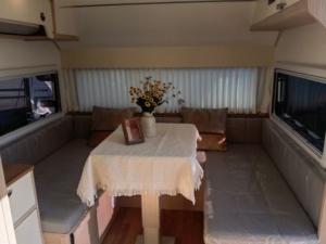 Remolque de Viaje Moderno y Ligero Personalizado para 4 Personas, Chasis AL-KO, Construcción de Aluminio, RV, <span class=keywords><strong>Caravana</strong></span> para Uso Global - Product Image 6