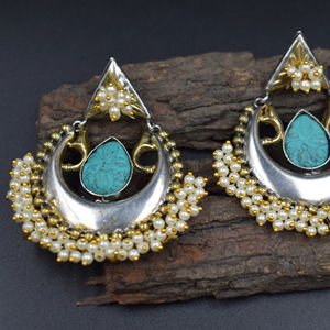 ต่างหูเม็ดเดี่ยว jhumka ทำจากหินดูอัลโทนอินเดียสำหรับสตรีและเด็กหญิง - Product Image 1