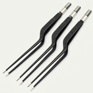 Pinces bipolaires à baïonnette LIKAMED, antiadhésives, norme européenne, longueur 20 cm, pointe 2 mm, 3 mm, 4 mm, revêtement noir - Product Image 1