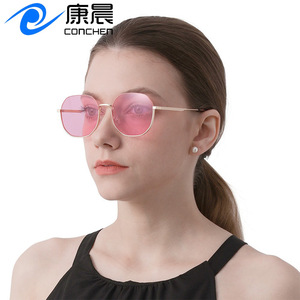 Gafas de sol metálicas Conchen para mujer, lentes de PC con protección UV400, clase 2, para protección solar, pesca, excursiones y conducción. - Product Image 1