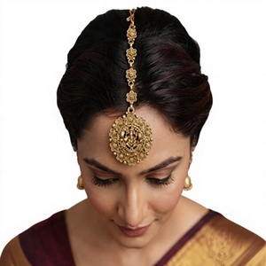Magnifique bijou de cheveux Mangtikka en laiton plaqué or de qualité supérieure, finition antique, pour collection de tenues de mariage - Product Image 2