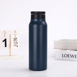Bouteille d'eau sportive à double paroi isolée sous vide en acier inoxydable avec couvercle magnétique de 24 oz, tasse thermique pour la salle de sport et les voyages - Product Image 6