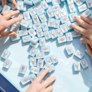 Tuiles de Mahjong Lumineuses en Acrylique Gravées – Jeu de Mahjong Américain pour les Soirées Ludiques et les Moments de Détente - Product Image 1