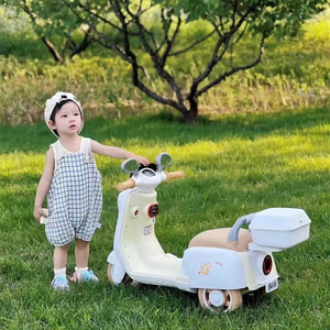 Hot Sale Kids Electric Motorcycle with Three Plastic Wheels New Style Mini Motor Car Battery Operated with <strong>Remote</strong> - Product Image 4