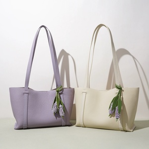Borsa a Spalla da Donna 2026 Nuovo Design in Pelle Genuina Jacinto, Borsa a Tracolla Casual per Pendolari, Grande Capacità, Ideale per la Primavera - Product Image 2