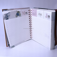 Carnet de notes personnalisé format A5/B5 avec couverture en tissu imprimé cœurs colorés, fenêtre ronde en PP pour photos de famille et pochette intégrée