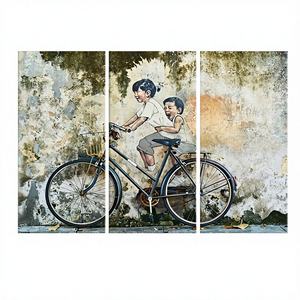 Impresión de Panel de Graffiti Art Deco Moderno, Diseño Vibrante de TR 3PGallery, Arte Enrollable para Colgar - Product Image 1