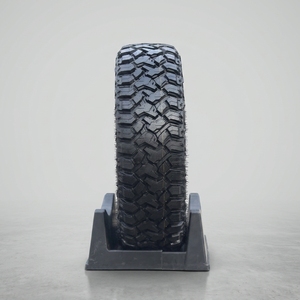 Neumático Radial para Automóvil de Pasajeros LCH T-REX LT235/75R15 Nuevo para Reemplazo/Reparación - Product Image 1