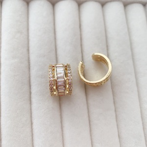 <span class=keywords><strong>BD</strong></span>- C2560 Boucles d'oreilles en CZ brillantes fantastiques, adaptées à tous les jours, boucles d'oreilles de luxe pour femmes, joli design, joli bijou - Product Image 5