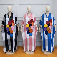 Nouvelle Robe Musulmane Ample Grande Taille en Gros, Col en V, Manches Courtes, Décontractée, Couleurs Assorties