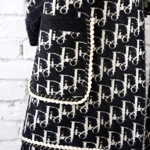 Chal de invierno de alta calidad tejido Jacquard cuello vuelto encogimiento de hombros de lana teñida para mujer - Product Image 5