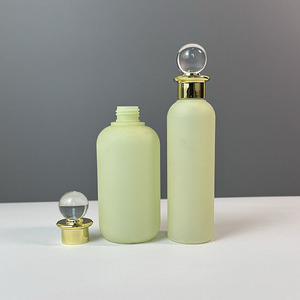 Flacone Vuoto in HDPE Verde <span class=keywords><strong>per</strong></span> Olio <span class=keywords><strong>per</strong></span> Capelli e Lozione Corpo 200ml 300ml 8oz 10oz, Confezione Cosmetica <span class=keywords><strong>di</strong></span> Lusso, Bottiglie in Plastica <span class=keywords><strong>per</strong></span> Tonico con Tappo Rotondo - Product Image 2