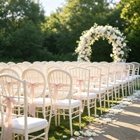 Chaise Chiavari en plastique PP blanc de haute qualité, empilable et portable, idéale pour les banquets, mariages, réceptions et événements – Vente en gros