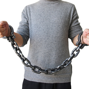 Accessoires d'Halloween Costumes Prisonniers Jouets de jeu de rôle Chaînes en plastique Manilles pour la fête - Product Image 4