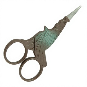 FA Najmmy Ciseaux à cuticules en métal, lame en acier inoxydable, manche rond, outil de beauté durable, pour adultes - Product Image 4