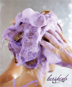 Champú Morado <span class=keywords><strong>Profesional</strong></span> de Marca Blanca, Neutraliza Rápidamente los Tonos Cobrizos, Aumenta el Brillo Helado para Cabello con Tonos Fríos - Product Image 6